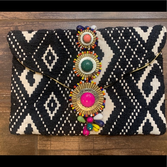 Steve Madden Handbags - Steve Madden crossbody clutch